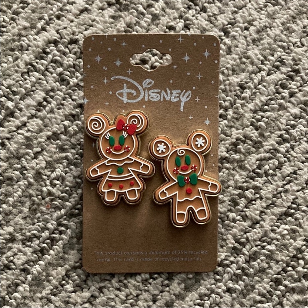 Disney Loungefly Gingerbread Mickey and Minnie Pins ( 2 pack)